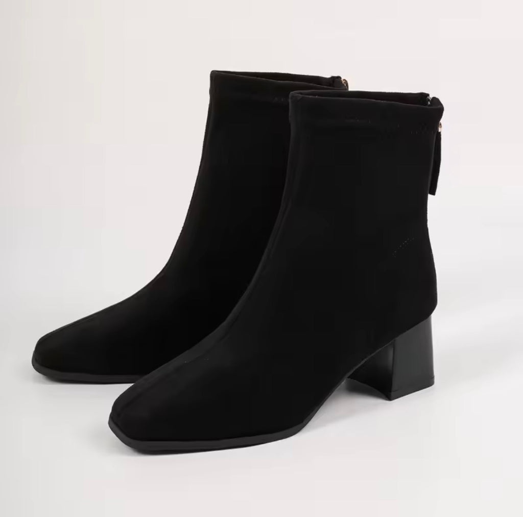 Nora | Classic Boots